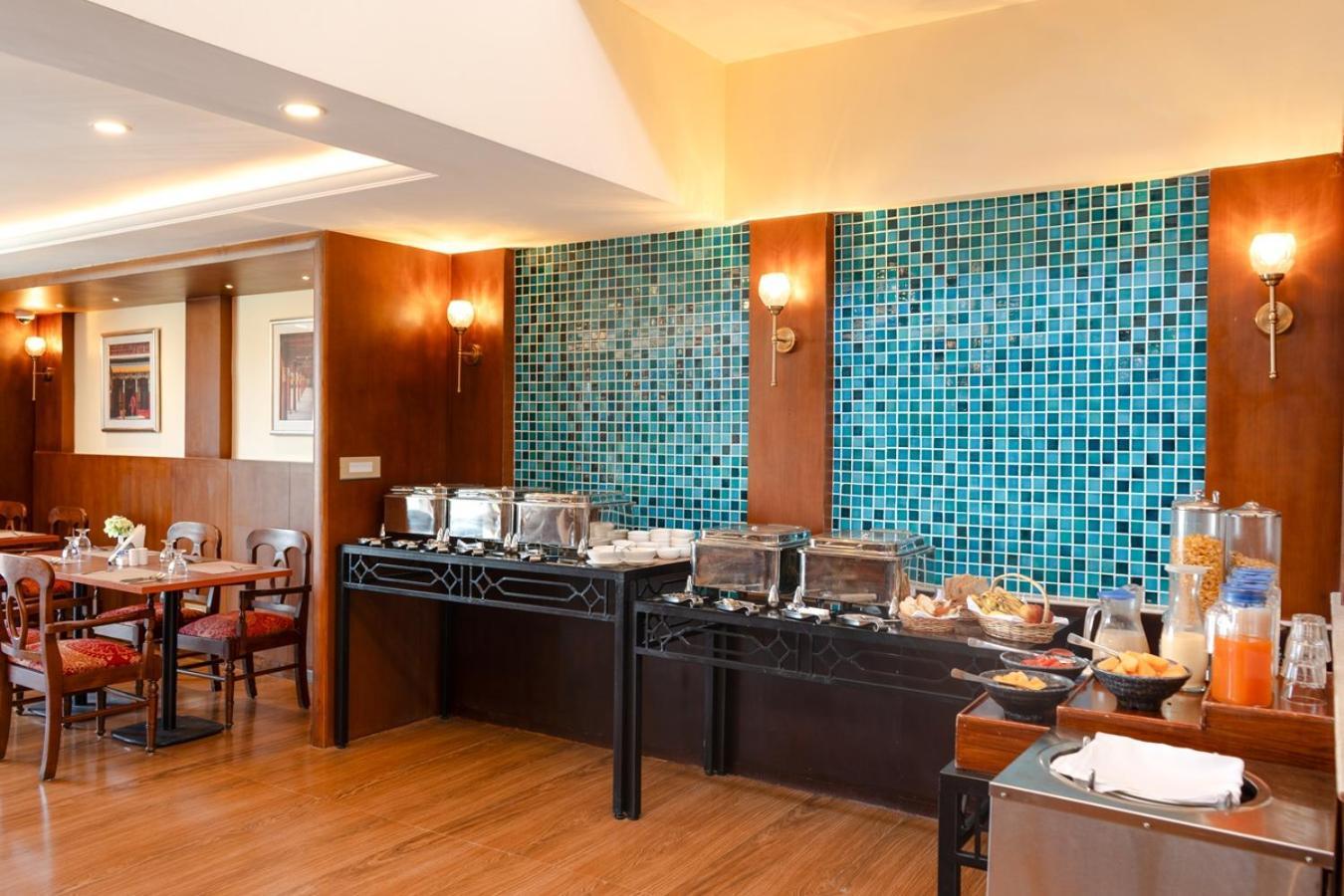 Hotel Dragon 레 외부 사진