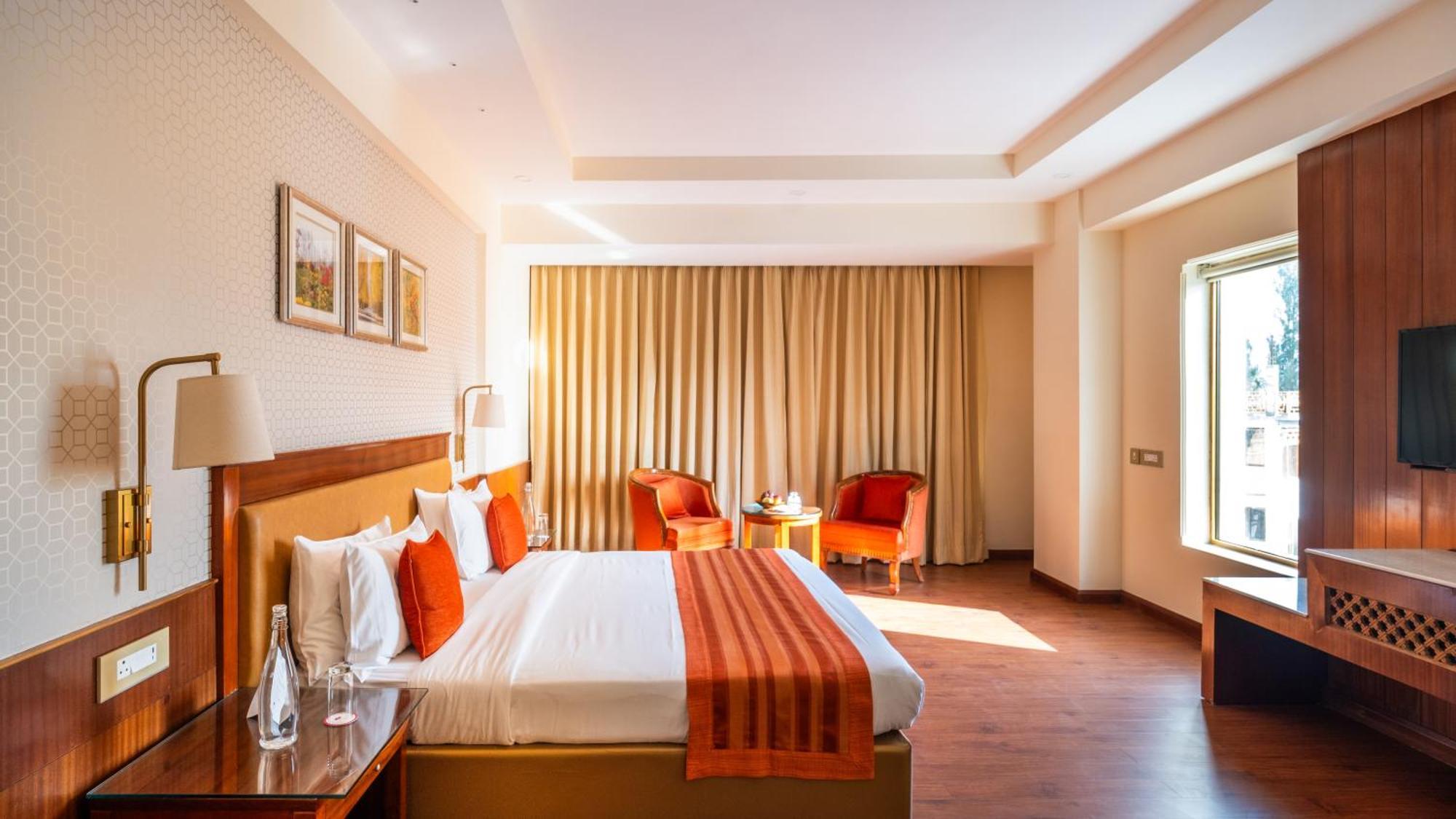 Hotel Dragon 레 외부 사진